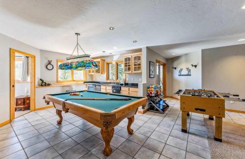 The Highlands House | Highlands Ridge Retreat Massive 9 BDR Estate