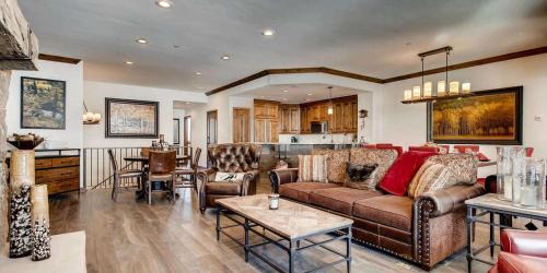 Highlands Townhomes Apartment | Highlands Slopeside #207 condo