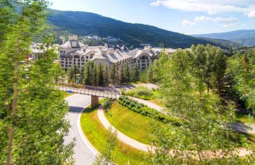 Highlands Townhomes Apartment | Highlands Slopeside 212 by East West Hospitality