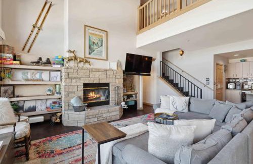 Highlands Townhomes Apartment | Highlands Slopeside 503 by East West Hospitality