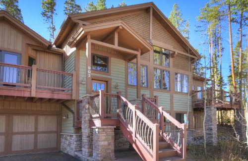 The Highlands House | Highlands Trail House Holiday home