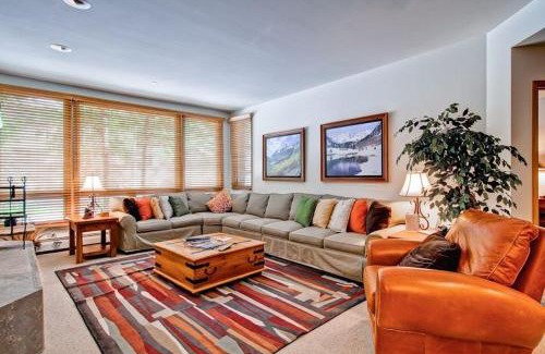 Beaver Creek Apartment | Highlands Westview 105 by East West Hospitality