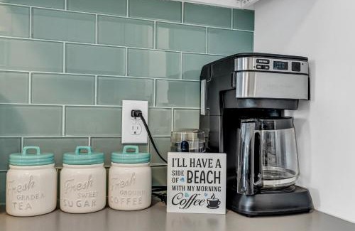 Wall House | Highly Rated Beach House - 6 Badges, Outdoor Patio, Grill - 3 Blocks to Beach & Boards