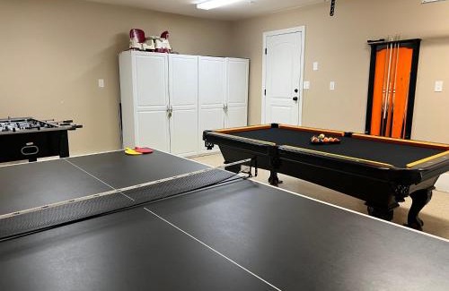 Hermosa Village House | Highly Upgraded, 5 Bed, 45 ba, New Pool w/Jacuzzi, 1/2 mile walk to Disney