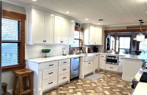Iuka House | Highstone Cottage Lakefront on Pickwick Lake