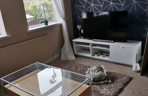Barnsley House | ★Highstone House Barnsley★4 Bedroom/Parking/Centre