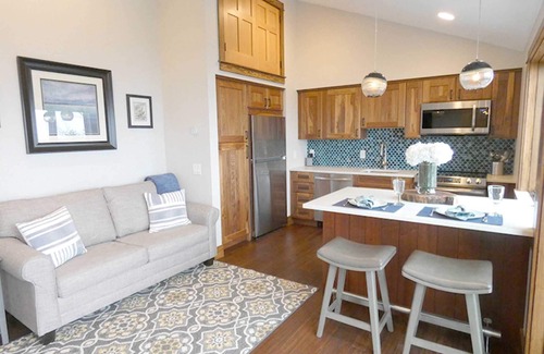 Hulls Cove Apartment | Highview Apartment-Amazing views from this newly built carriage house near ANP