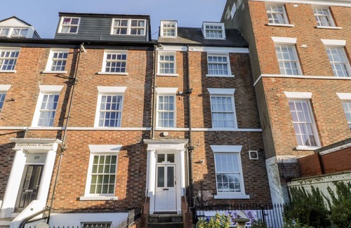 Scarborough Cottage | Highview