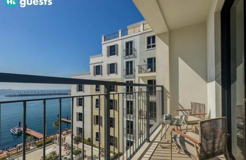 Dubai Apartment | HiGuests - Elegant 1BR Retreat with Sea View in La Rive