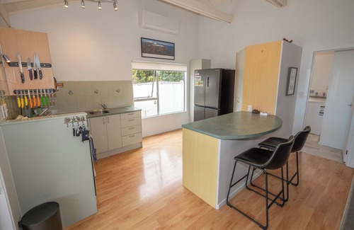 Hihi House | Hihi Haven - Ruawai Two Waters Holiday Home