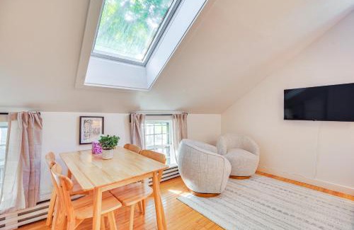 Waterbury Apartment | Hike and Leaf Peep Couples Retreat in Waterbury!