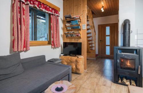 Studor Ski Chalet | Hike & Bike Chalet