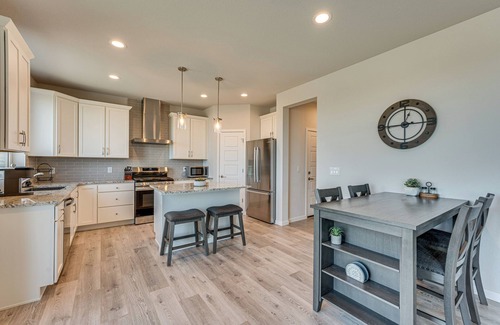 Superior House | Hike, Bike & More: Superior Home 3 Mi to Parks!