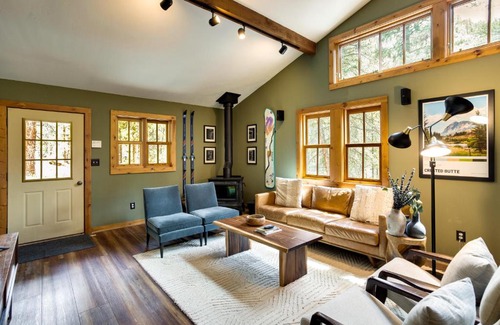 Almont House | Hike, Bike, Raft Colorado Home Near Crested Butte