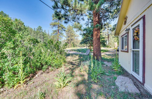 Drake Cabin | Hike, Fish & Relax: Cabin 4 Mi to Lake Estes!