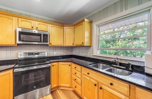 Laurel Springs House | Hike & Leaf Peep! Peaceful Home in Laurel Springs