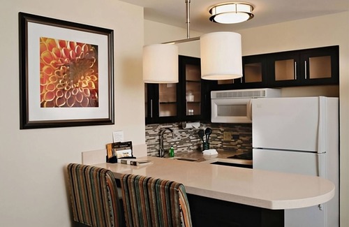 Vance Jackson Apartment | Hike the Natural Bridge Caverns! Full Kitchen, Free Breakfast, Outdoor Pool!