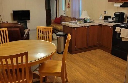 Greeneville Cabin | Hikers Hangout