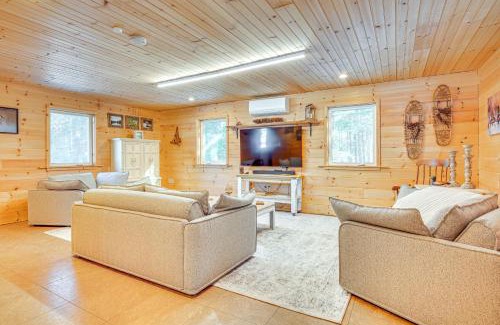 Alton House | Hiking and Snowmobile Trails On-Site Alton Retreat!