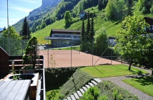 Emmetten Apartment | Hiking biking ski paragliding and recreational paradise.