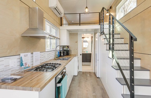 Manor Apartment | Hiking & Creek: Manor Tiny Home in Forest Retreat