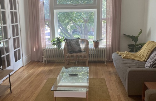 Summit - University House | HiLand House-Upper Level Duplex in Cathedral Hill