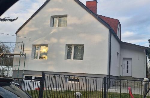 Fischamend Apartment | Hill Apartment Fischamend