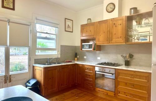 Clare House | Hill Cottage