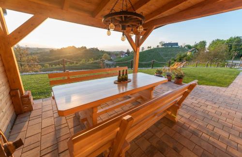Majsperk House | Hill Cottage Haloze