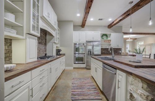 Dripping Springs House | Hill Country Escape Hot Tub Pet Friendly