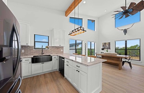Kerrville House | Hill Country Escape W/views Plus, Hot-tub and Pet Friendly!