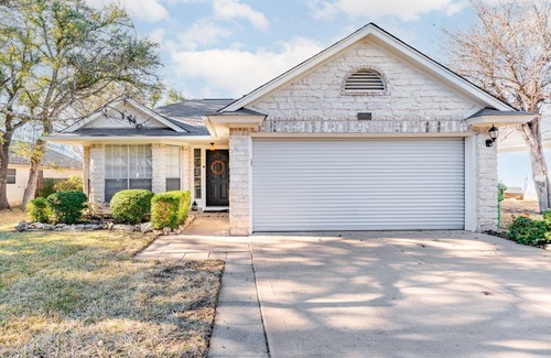 Anderson Mill West House | Hill Country Home - 15 Minutes to Austin - 10 Minutes to Domain