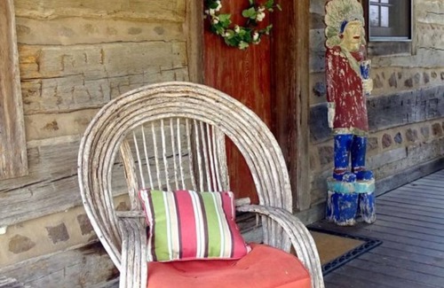 Wimberley Cabin | Hill Country Log Cabin Close to Wimberley & Dripping Springs Shopping and Dining