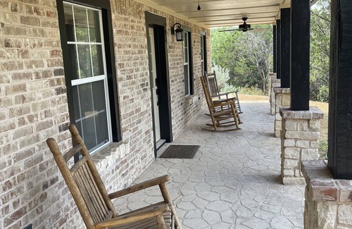 Paluxy House | Hill Country Ranch Retreat on Chalk Mountain
