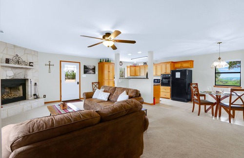 Kerrville House | Hill Country views, beautiful sunsets, private, and natural wildlife.