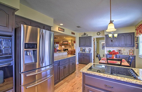 Fredericksburg House | Hill Country Winery Escape w/Lavish Backyard