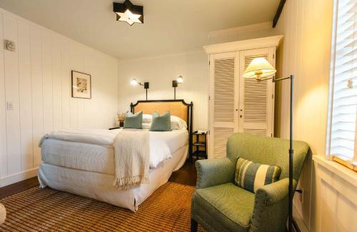 Sunderland Hotel | Hill Farm Inn - Manchester