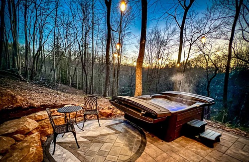 Campton Cabin | Hill Haven RRG/Small & Secluded Cabin/Hot Tub