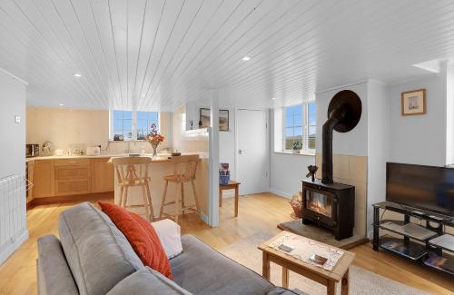 Henshaw House | Hill House Hideaway - North East Escapes