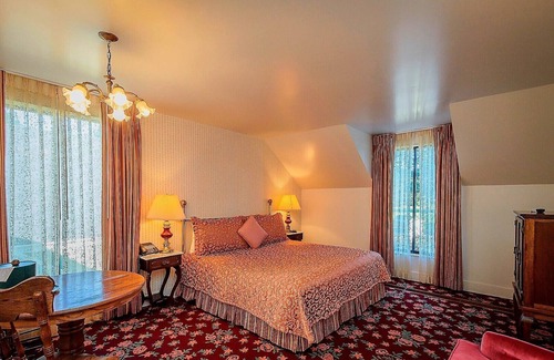 Mendocino Hotel | Hill House Inn