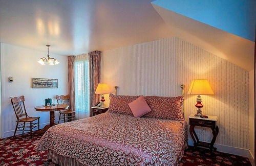 Mendocino Hotel | Hill House Inn