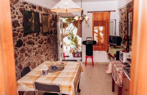 Sitia Apartment | HILL HOUSE SANDALI 2