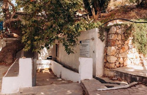 Sitia Apartment | HILL HOUSE SANDALI 2