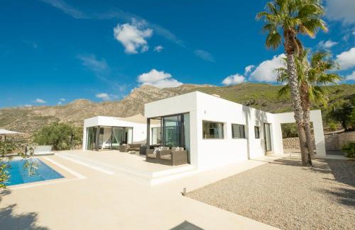 Jete Villa | Hill house Spain -villa casa blanca