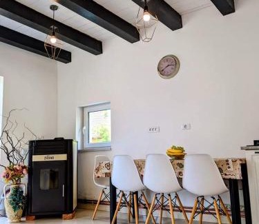 Valiug Villa | Hill House Valiug Crivaia