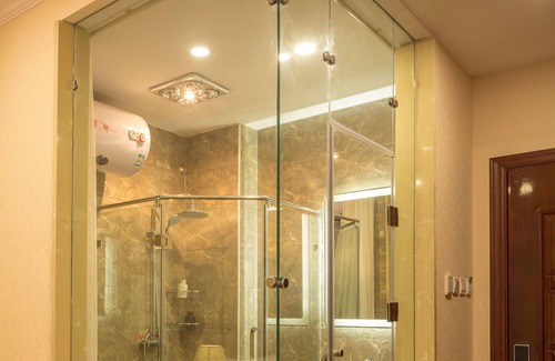 Tongzhou Hotel | Hill Lily Hotel