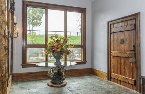 Paris House | Hill 'n' Dale Kentucky Thoroughbred Horse Farm at Xalapa