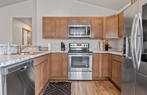 Rapid City Apartment | Hill`s View Retreat on the Edge of the Prairie