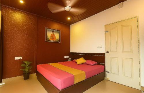 Anachal House | Hill side Home