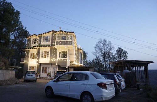 Shimla Villa | Hill Side Inn By Purple Tree Villa